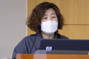 “임신 알리자 ‘껌 떼는 일’ 시켜… 출산기 부당해고, 신속구제 도입해야”