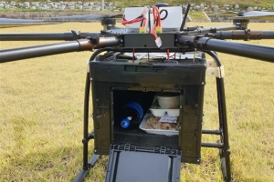 섬 지역 드론 택배 ‘이젠 실제 상황’… 고흥군 의약품·음식 16㎞ 배송 성공