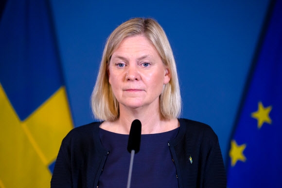 스웨덴 첫 여성 총리 당선자인 마그달레나 안데르손 집권 사회민주당 대표 신화 연합뉴스