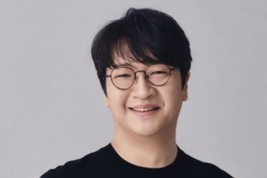 천원에 취득해 41만원대 매각…하이브 CEO 등 고점 이익