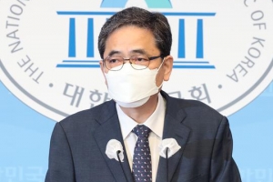 구속기로 곽상도, ‘하나은행 연결고리’·‘50억 대가성’이 운명 가른다