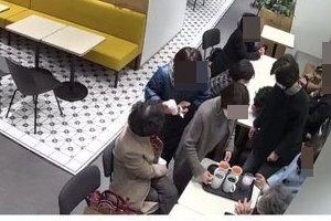 “아줌마 군단 12명 와서 5잔”…SNS에 손님 저격 사진 공개한 카페 점주