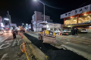 안양 도로포장 현장에서 롤러에 깔려 3명 숨져