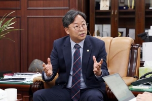 “주거환경 열악한 강북구, 전면 재개발이 해법”