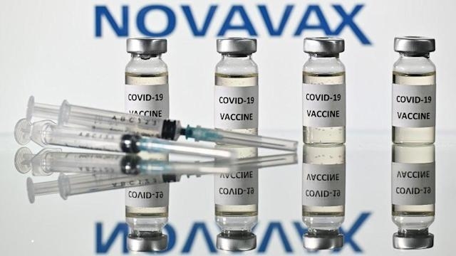 오미크론 백신생산은 노바백스가 제일 빠를 듯 노바백스가 빠르면 다음달부터 오미크론 백신 생산이 가능하다고 밝혔다.