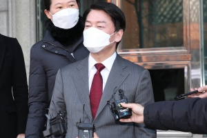 제3지대 공조 시작한 안철수·심상정 “대선, 양당 체제에 경종 울려야”