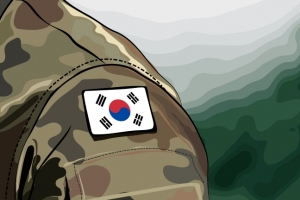 “가둬놓고 3차 접종에 휴가 통제” 육군 장병 호소에 軍 “휴가 자제 권고 오해한 것”