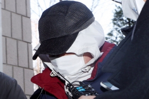 여성살해 후 공범도 죽인 50대男 “신상 공개 말아달라”