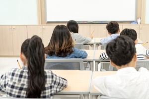 “방과후학교, 사교육보다 아동발달 도움 안 돼”