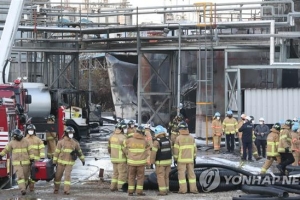 공무원 과로사·직장 괴롭힘도 처벌… 법망 피하려 로펌만 문전성시