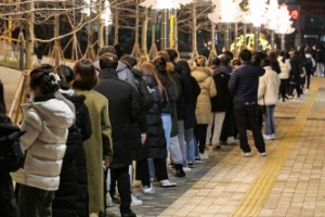 미접종자 음성 증명 땐 4인 모임… ‘방역패스’ 유효기간 새달 3일부터 적용