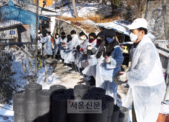 한겨울 추위 녹이는 봉사활동 손길