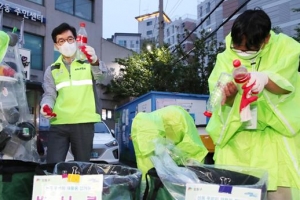 녹색 입은 성동… 페트병 라벨도 떼내기 쉽게