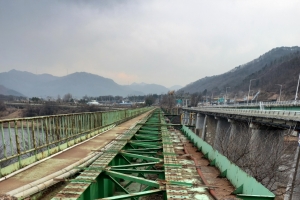 연천군 “107년 된 한탄강철교, 해체말고 보존해야”