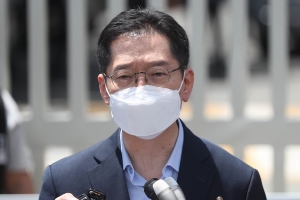 김경수, 9월 가석방 제외…이병호·문형표는 포함