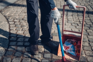 “아파트밖은 청소 못한다” 했더니 경비원 해고…법원 ‘부당해고’ 판결