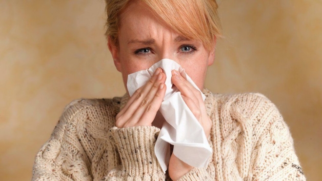 감기에 걸려도 코로나19 바이러스에 대한 면역이 생길 수 있다고 영국 연구진이 최근 네이처 커뮤니케이션스에 게재한 논문을 통해 주장했다. AFP 자료사진