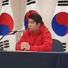 걸그룹과 헤어지고 국회의원 출마…송자호 “실제 나이는 22살”