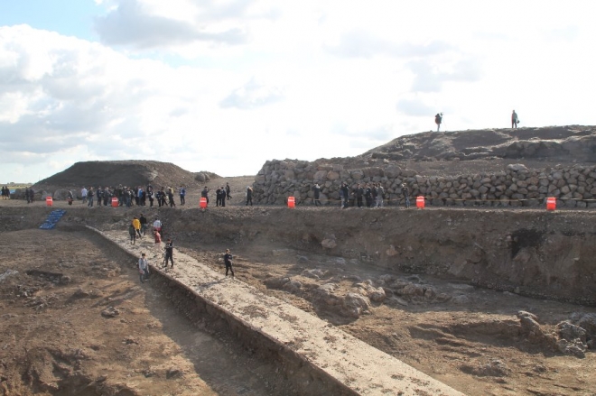 사진설명>2018년 제주4·3 당시 제주국제공항 인근에서 억울하게 학살돼 암매장된 것으로 추정되는 유해 4구가 공항내 유해발굴터에서 공개됐다. 제주4.3평화재단 제공 