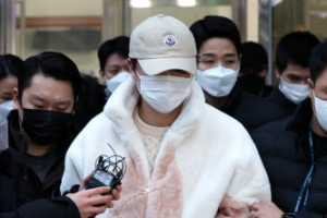 “7층에서 20대男 추락” 분양 합숙소 동거인 4명 구속 송치