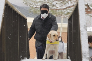 ‘장벽 없는 사회’ 내건 尹… 장애인이 원하는 복지서비스 직접 선택