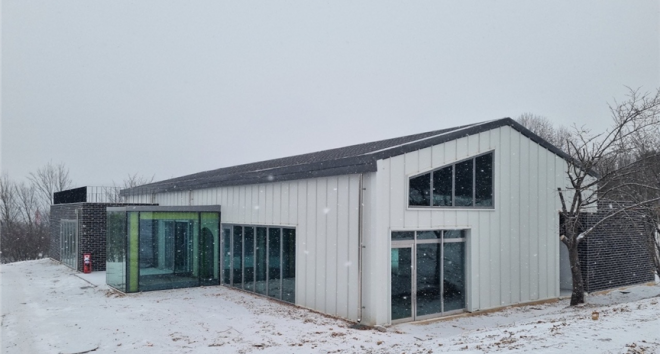 곤지암도자공원의 도자공방거리는 도자공원 서쪽 전통가마 인근에 350㎡ 규모의 공동작업장과 그 앞에 각 32㎡ 규모의 공방 6개 동을 타원형으로 배치했다.  경기도 제공