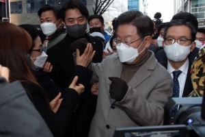 이재명 “젊은 국민내각 만들어 3040 장관 기용… 네거티브 중단”