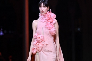 [서울포토] ‘드레스 장인’ 엘리 사브 품격의 런웨이