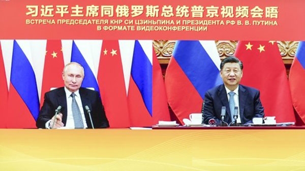 시진핑(오른쪽) 중국 국가주석과 블라디미르 푸틴 러시아 대통령. 연합뉴스