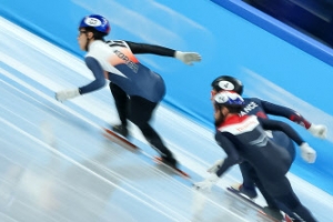 넷플릭스 없는 틈새 시장…올림픽·축구도 OTT로 본다