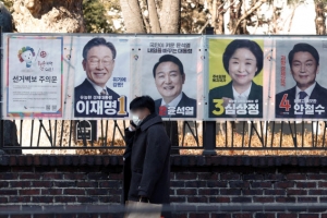 “김건희는 개미학살 주범… 주가조작 N사 주식 보유”… “윤석열 게이트? 이완용이 ‘매국노 안중근’ 하는 꼴”