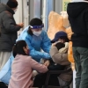 신규 확진 16만 3566명… 사망 49명, 재택치료 80만명 육박