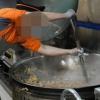 “취사병, 음식에 소변·침 섞어”…군장병 250명 먹었다