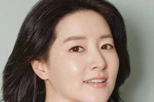 이영애, 우크라이나에 1억 기부 “평화가 정착되길 간절히 소원하며”