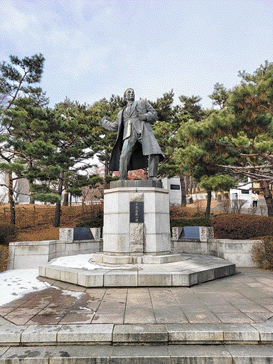 서울 용산구 효창공원에 세워진 이봉창 의사의 동상.