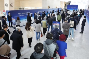 삼성전자, 연일 신저가에 목표주가 하향 행진...‘6만전자’ 탈출은 언제