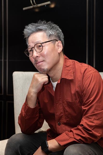 소설가 천명관 감독