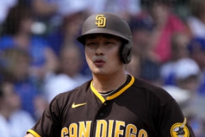 김하성 ML 시범경기 첫 홈런 … “주전은 내 거”