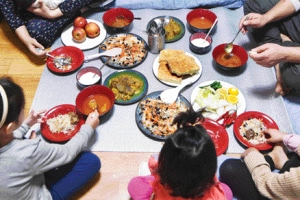 김치 품은 아프간 할랄 한 상… “우릴 구해 준 한국서 잘살 겁니다”[나를 살리는 밥심]