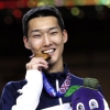 한국 육상 최초 꿈 이룬 우상혁, 높이뛰기로 美·中·佛 도장 깨기