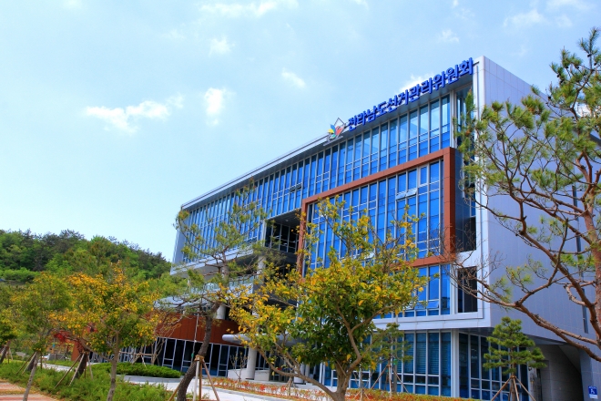 사진은 전남 무안군에 위치한 ‘전라남도 선거관리위원회’ 청사 전경 