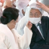 與 “논두렁 시계 같은 망신주기”… 野 “옷값이 국가기밀이냐”