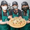 피자 만드는 마포 어르신… 제2의 전성기 응원해