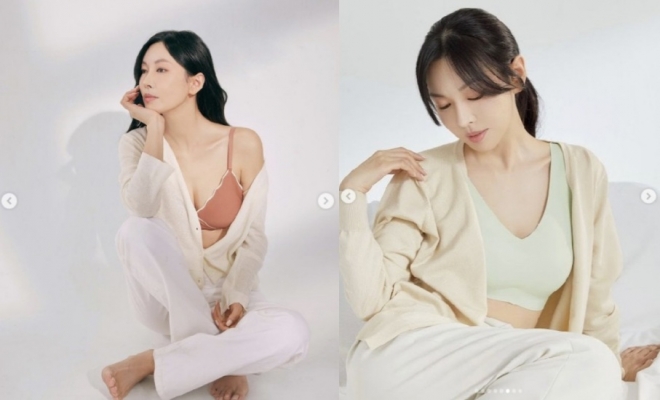 배우 김소연이 파격 노출로 팬들을 깜짝 놀라게 했다. SNS 캡처