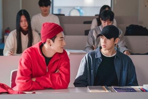 양지로 나온 남자끼리 로맨스 OTT 흥행 중 [먼저 온 주말]