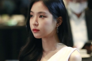 손나은, 에이핑크 탈퇴…“쉽지 않은 결정”