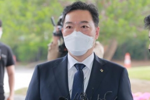 김오수 “檢 수사 기능 폐지되면 총장직 의미 없어”…직 걸고 검수완박 맞선다