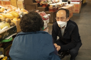 추경호 “광범위한 민생안정책 발표할 것”… 첫 민생현장 방문