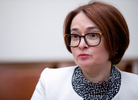 엘비라 나비울리나 러시아 중앙은행 총재