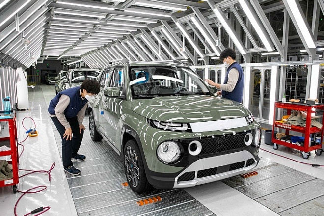 광주글로벌모터스(GGM)가 부품란에 지난 18일부터 나흘간 생산이 중단된 가운데 이번 주 3일간 정상 조업에 나선다.